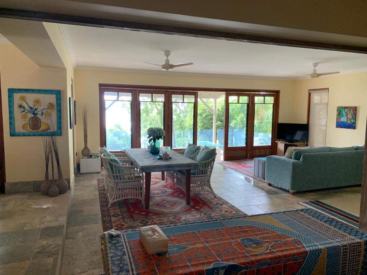 Beachfront Dolphin Cabin Oak Beach Dış mekan fotoğraf